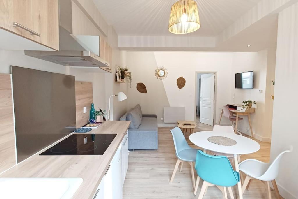 Appartement Cozy Au Centre-Ville بريست المظهر الخارجي الصورة